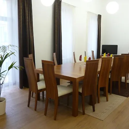 Apart Suites