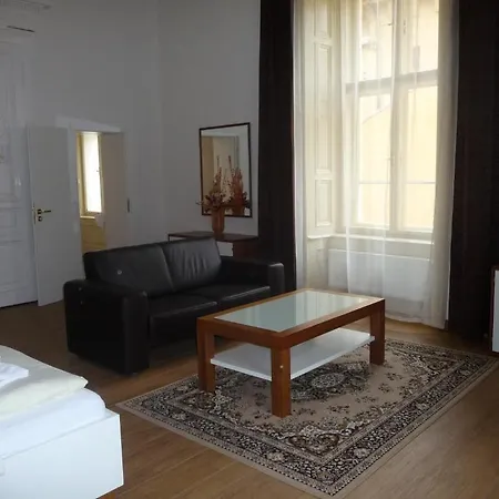 Apart Suites アパートホテル ブルノ